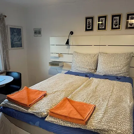 Holiday Rooms Rudkobing Pensión 2*